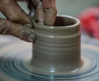 Pottery Studio Classes Page Style 1